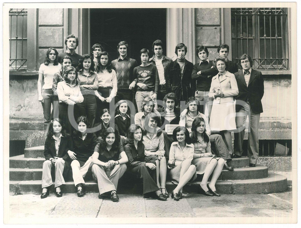 Fotografia d epoca originale 1965 ca MILANO Istituto Tecnico SCHIAPARELLI  Ritratto classe V  Foto 1