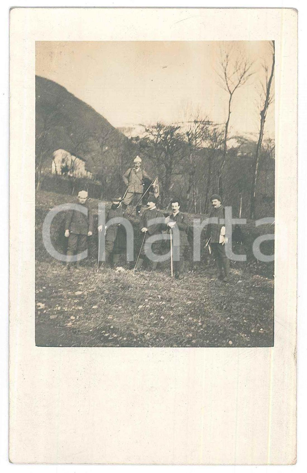 Fotografia d epoca originale 1915 ca ITALIA Borghesi e ufficiali in escursione  Foto anonima 9x14 cm 1