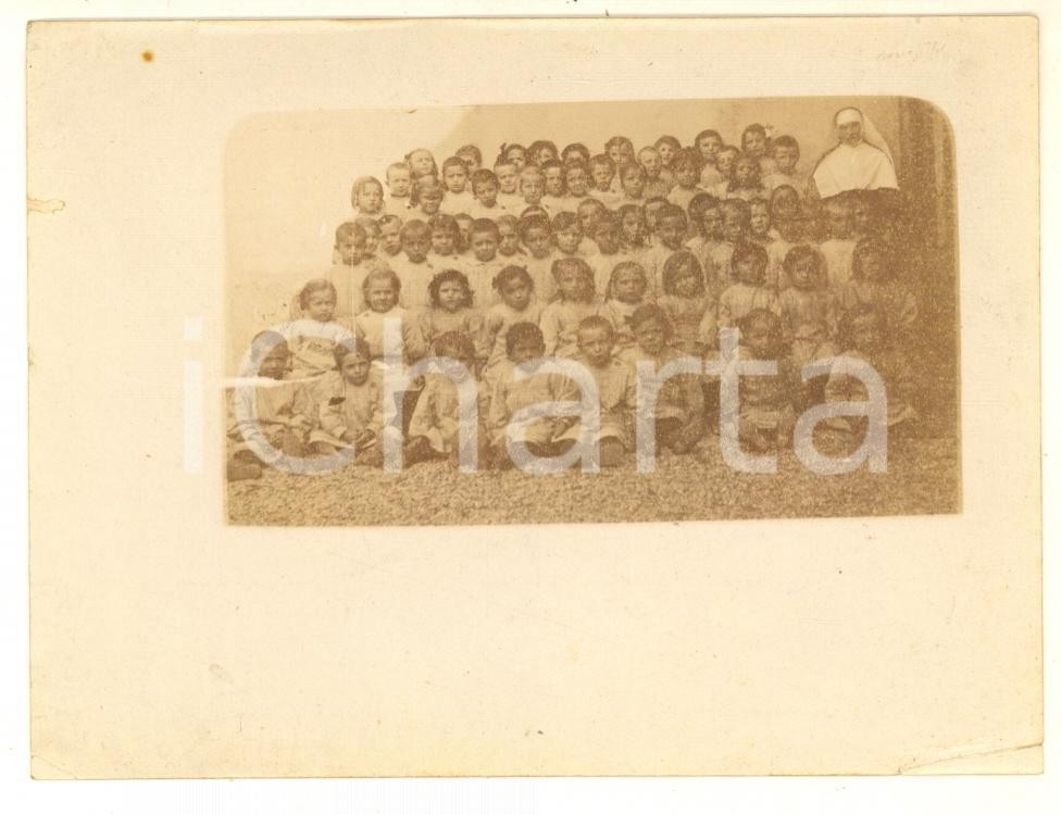 Fotografia d epoca originale 1915 ca COSTUME ITALIA Asilo infantile  Classe con suora  Foto 12x10 cm 1