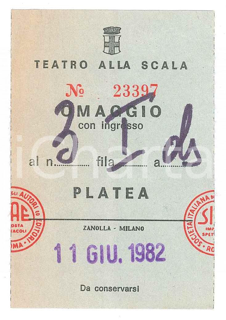 Oggetto da collezione cartaceo 1982 MILANO Teatro alla Scala  Biglietto omaggio per la platea 5x8 cm 1