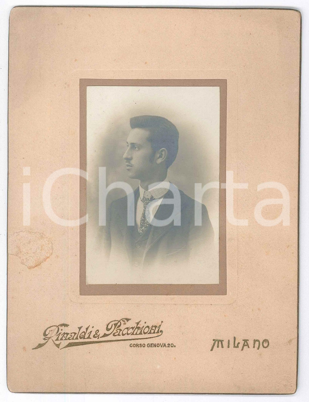 Fotografia d epoca originale 1910 ca MILANO Ritratto di giovane uomo  Fotografia RINALDI & PACCHIONI 1