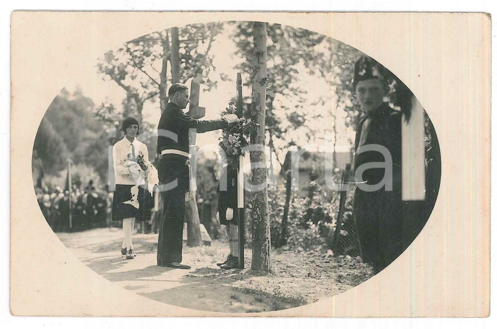 Fotografia d epoca originale 1930 ca PNF PINEROLO Cerimonia con balilla e piccole italiane  Foto U. MONTI 1