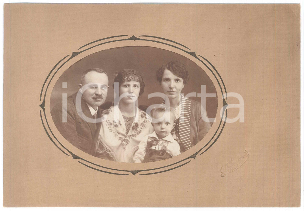 Fotografia d epoca originale 1920 ca NOVY BOR /HAIDA CZ Ritratto di famiglia Foto O.SCHLENKER 24x18 cm 1