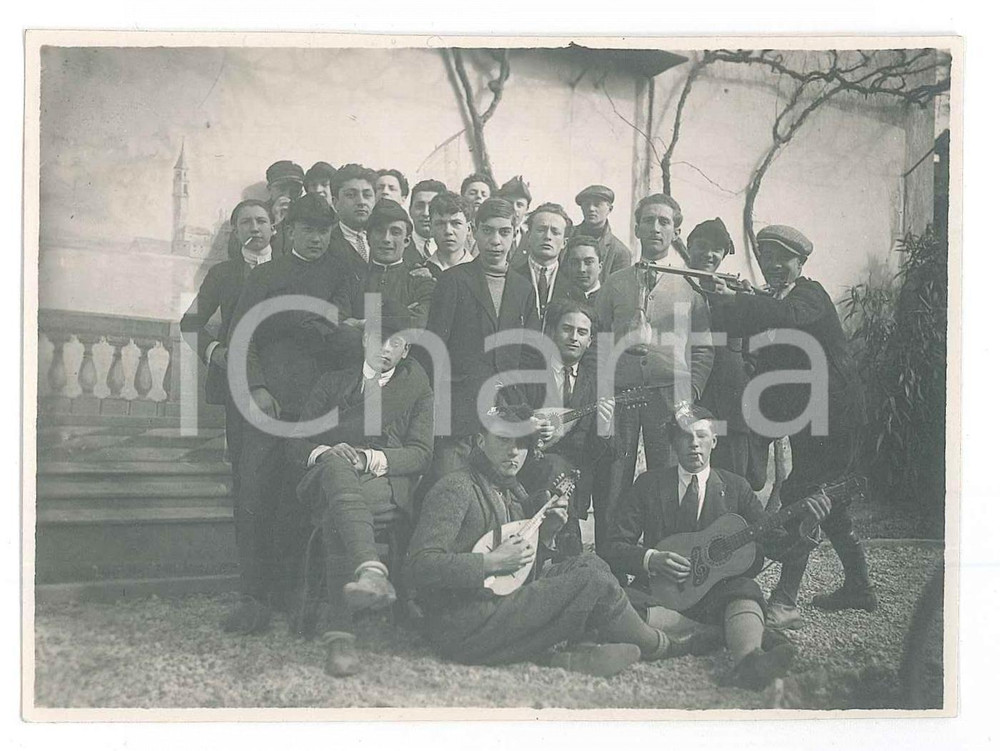 Fotografia d epoca originale 1926 MARTIGNACCO UD Studenti in gita scolastica da Udine Foto 11x8 cm 1