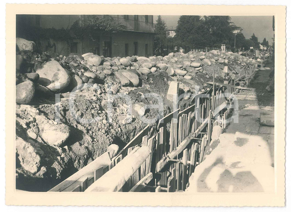 Fotografia d epoca originale 1960 ca BIELLA Cantiere stradale  Sbadacchiatura Foto BINI 18x13 1 1