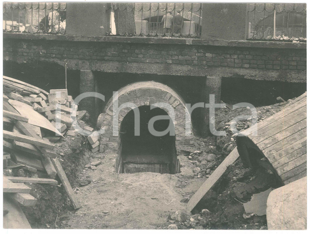 Fotografia d epoca originale 1963 PIEMONTE Cantiere stradale  Lavori sotto un ponte 2 Foto 24x18 cm 1