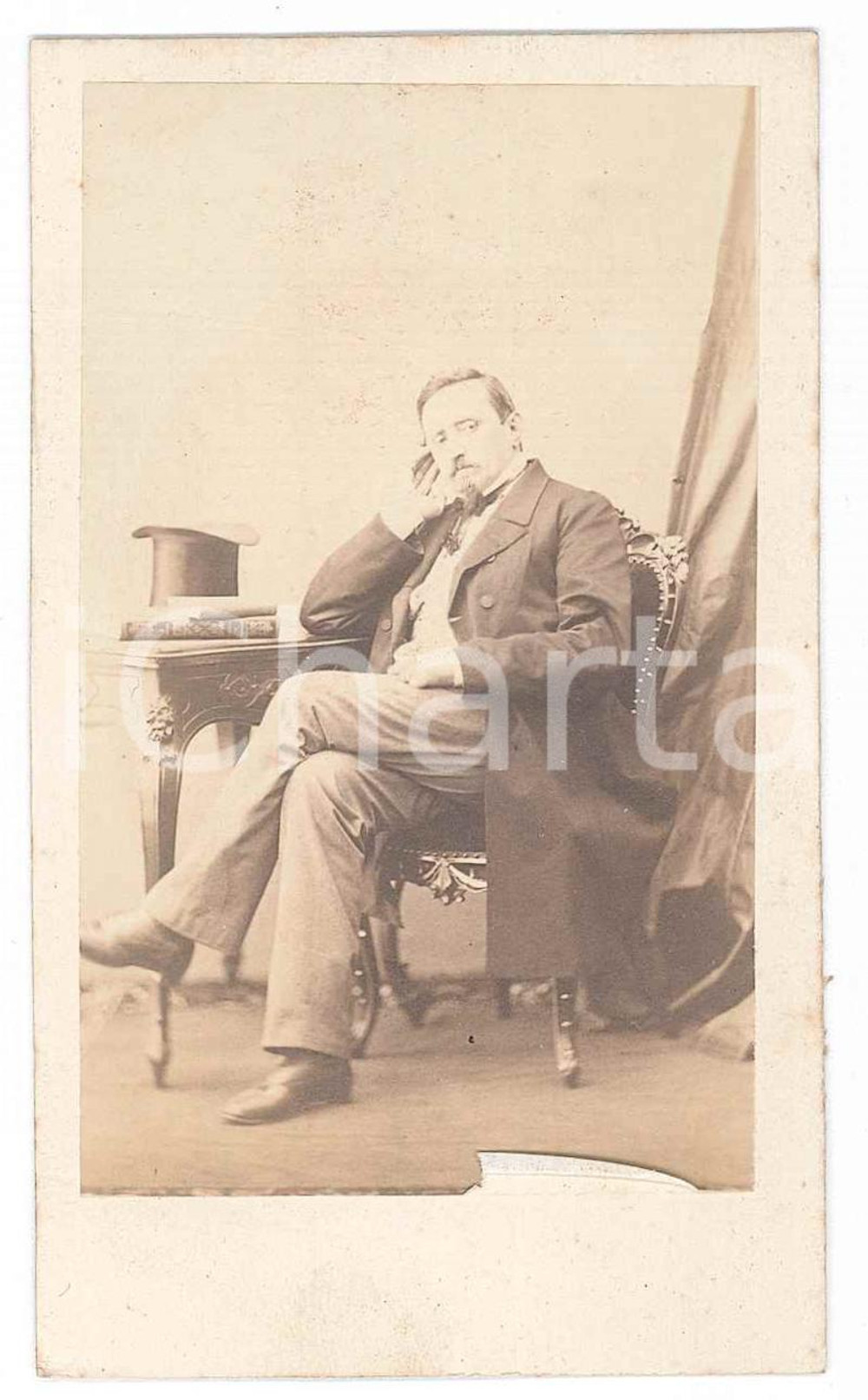 Fotografia d epoca originale 1875 ca NOBILTA  FIRENZE Ritratto maschile seduto Foto Fratelli ALINARI CDV 1