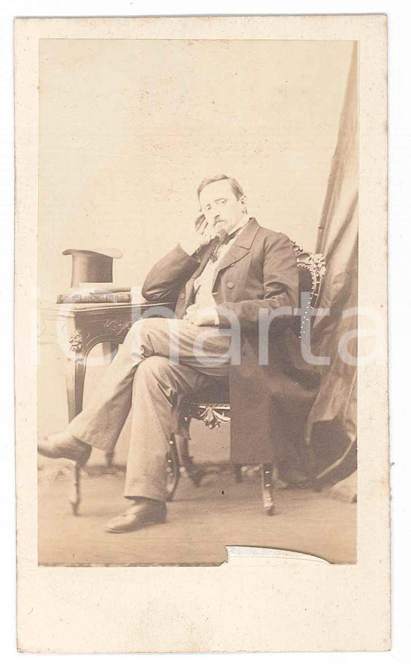 Fotografia d epoca originale 1875 ca NOBILTA  FIRENZE Ritratto maschile seduto Foto Fratelli ALINARI CDV 1
