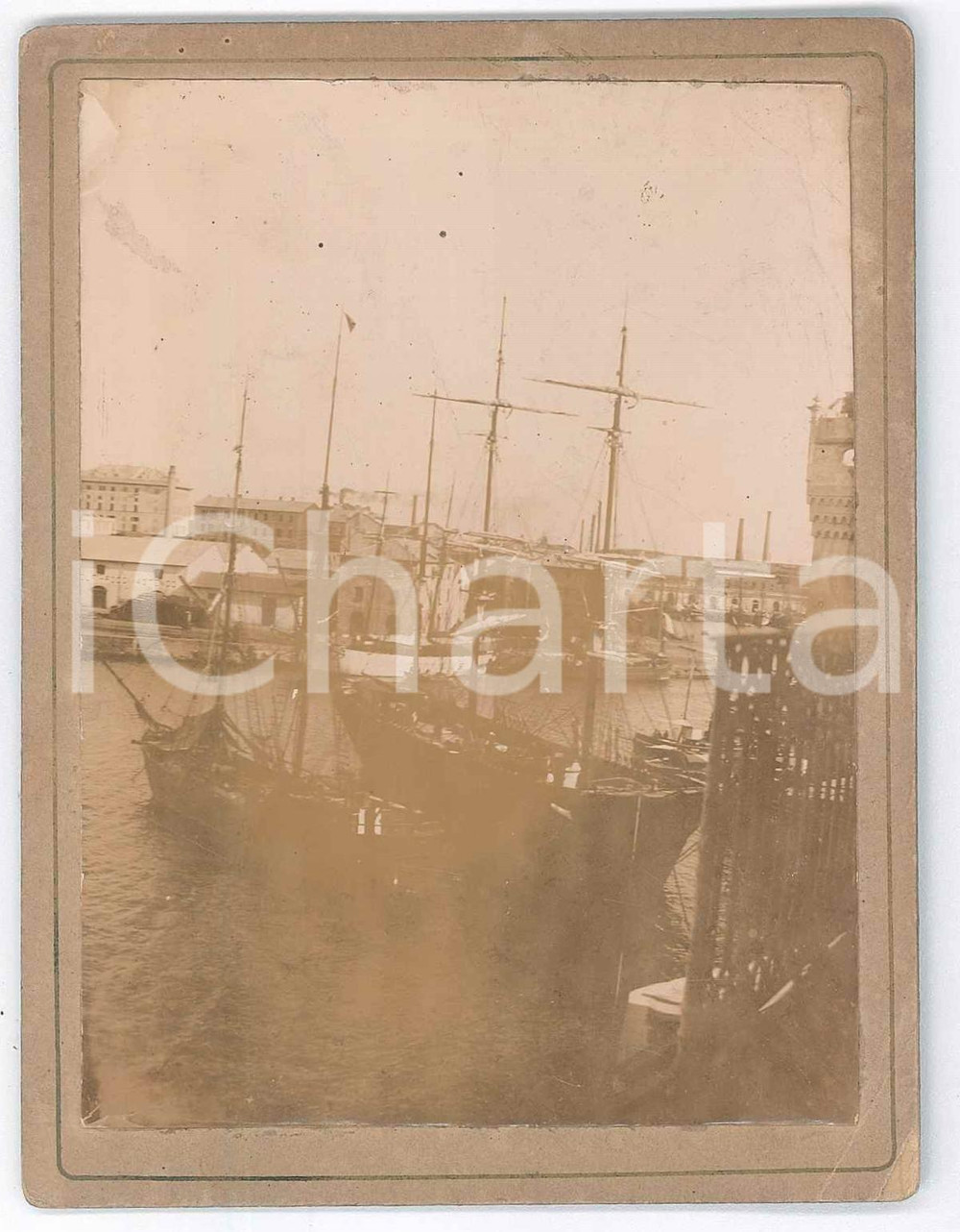 Fotografia d epoca originale 1900 ca ITALIA Porto fluviale  Veduta con magazzini e barche  Foto 9x12 cm 1