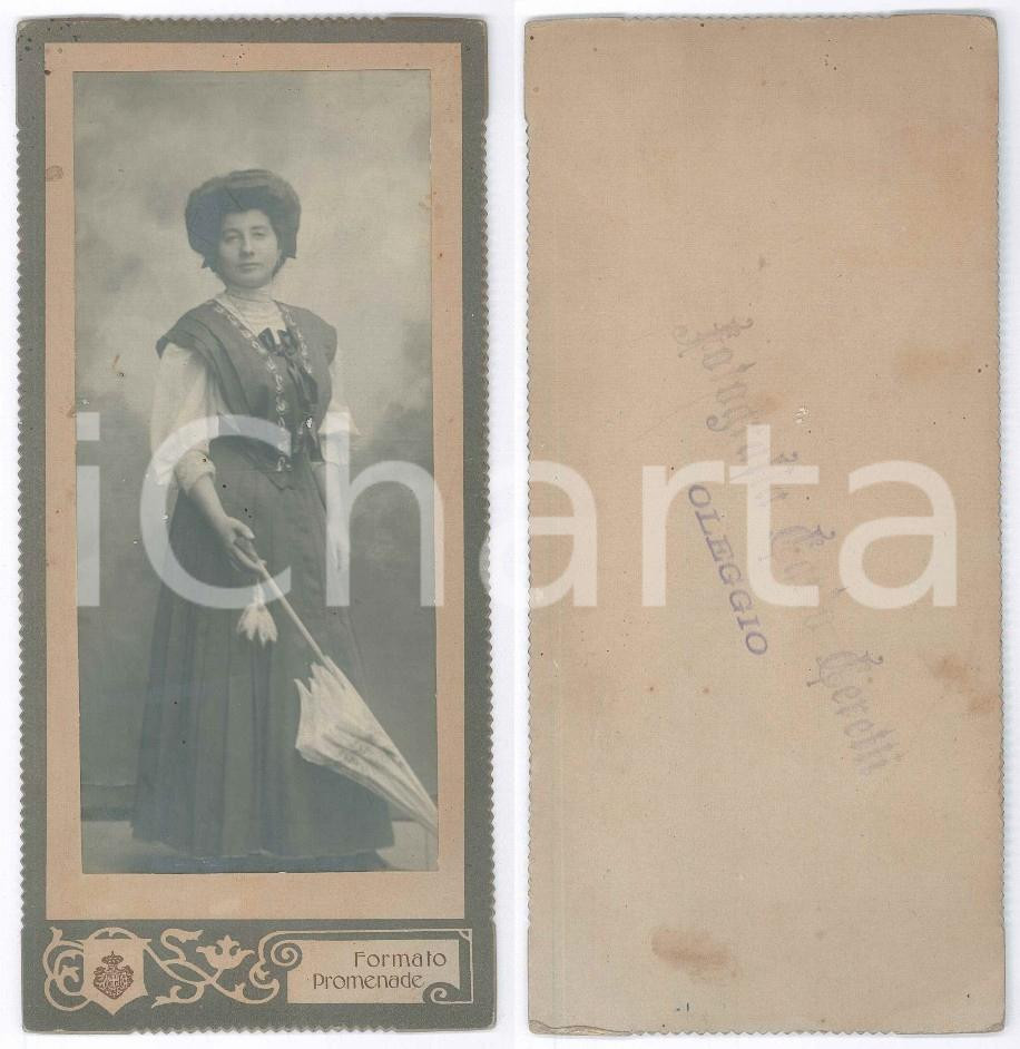 Fotografia d epoca originale 1915 ca OLEGGIO NO Donna con ombrellino da passeggio  Foto Carlo CERETTI 1