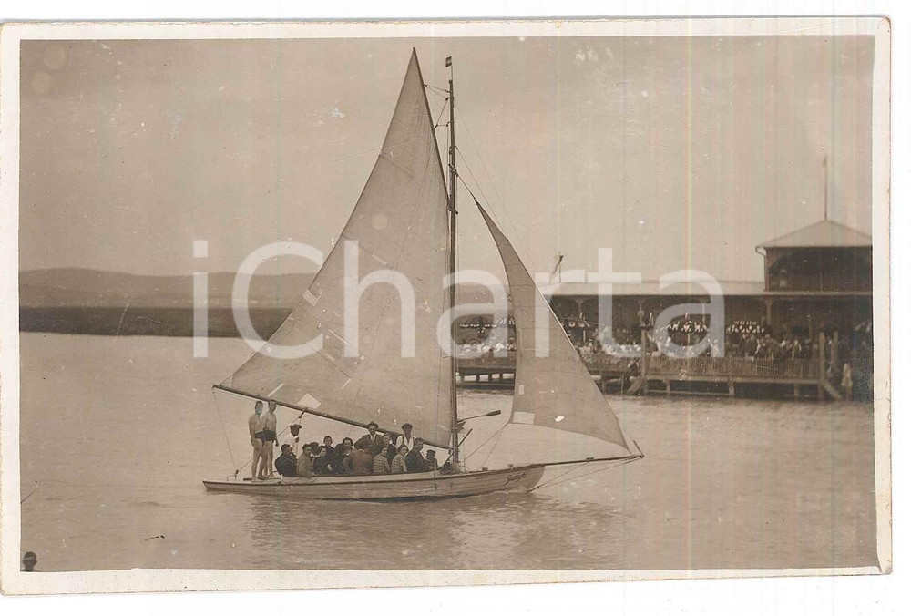 Fotografia d epoca originale 1927 GERMANY  Sailing trip  ANIMATED Photo postcard 14x9 cm 1