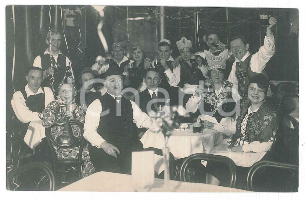 Fotografia d epoca originale 1931 GERMANIA  CARNEVALE  Festa in maschera Foto cartolina 1