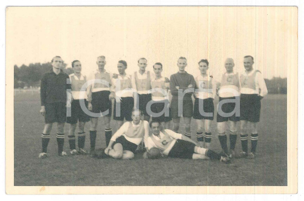 Fotografia d epoca originale 1930 ca GERMANIA  SPORT  CALCIO  Ritratto di una squadra Foto 14x9 cm 1