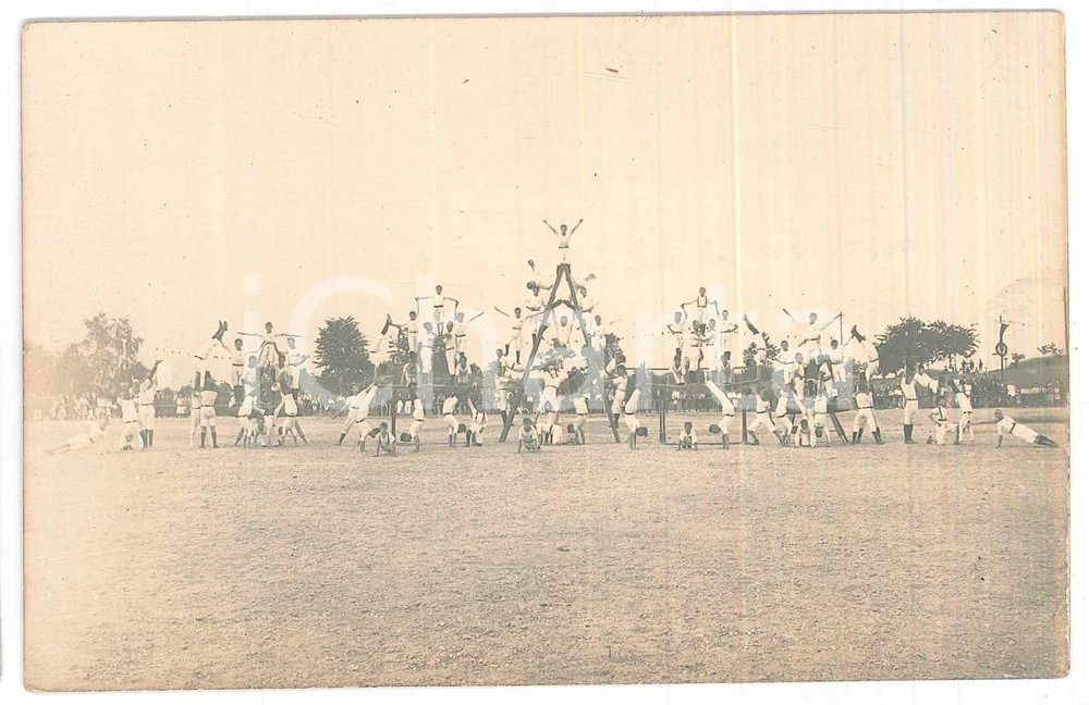 Fotografia d epoca originale 1923 SPORT GINNASTICA  MENSCHWITZ POLAND  Acrobazia di gruppo  Foto 14x9 1