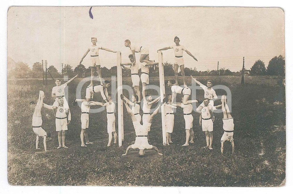 Fotografia d epoca originale 1920 ca SPORT GINNASTICA  GERMANIA  Acrobazia gruppo giovanile  Foto 14x9 3 1
