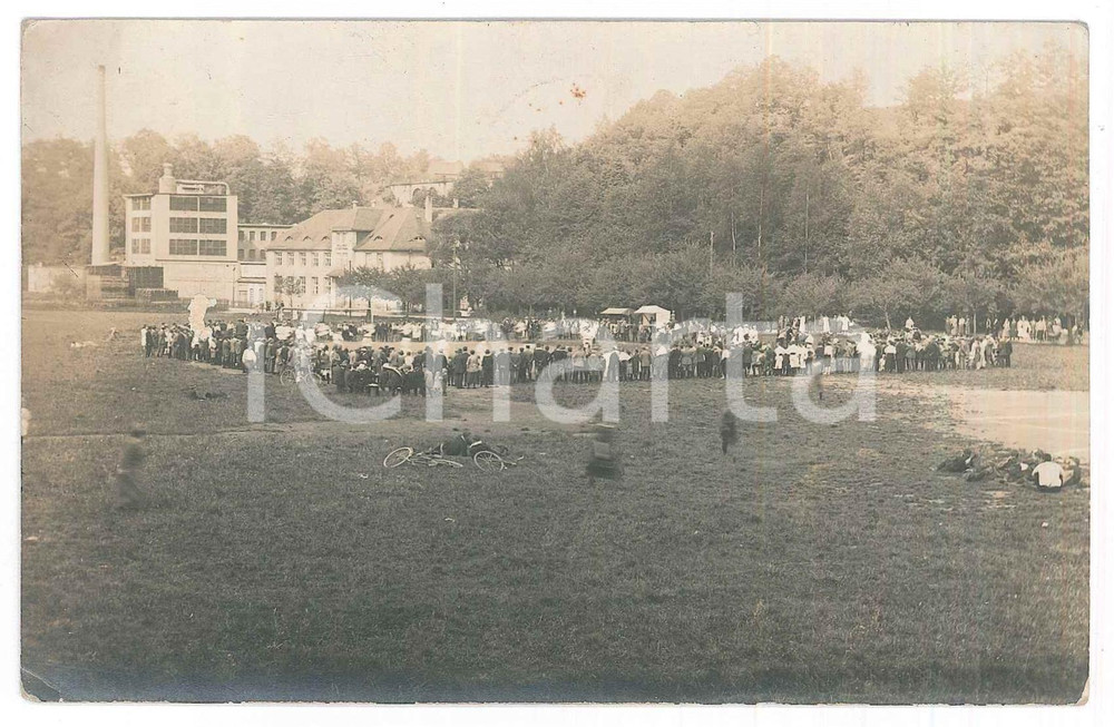 Fotografia d epoca originale 1925 ca SPORT GINNASTICA  Sportsplatz FRANKENBERG  Esibizione Foto 14x9 1