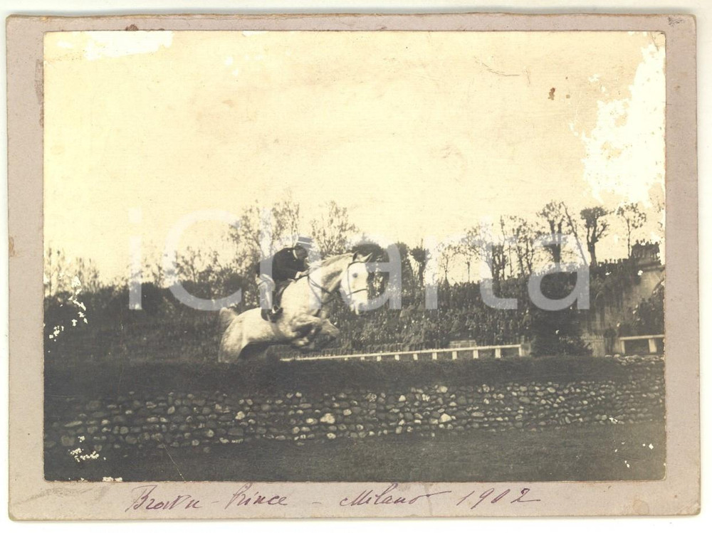 Fotografia d epoca originale 1902 MILANO IPPICA Cavallo BROWN PRINCE durante una gara  Foto DANNEGGIATA 1