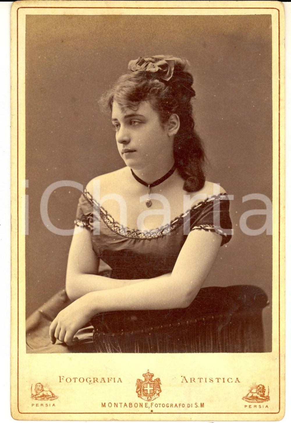 Fotografia d epoca originale 1880 ca MILANO Ritratto di attrice in abito scuro Foto MONTABONE Carlo MARCOZZI 1