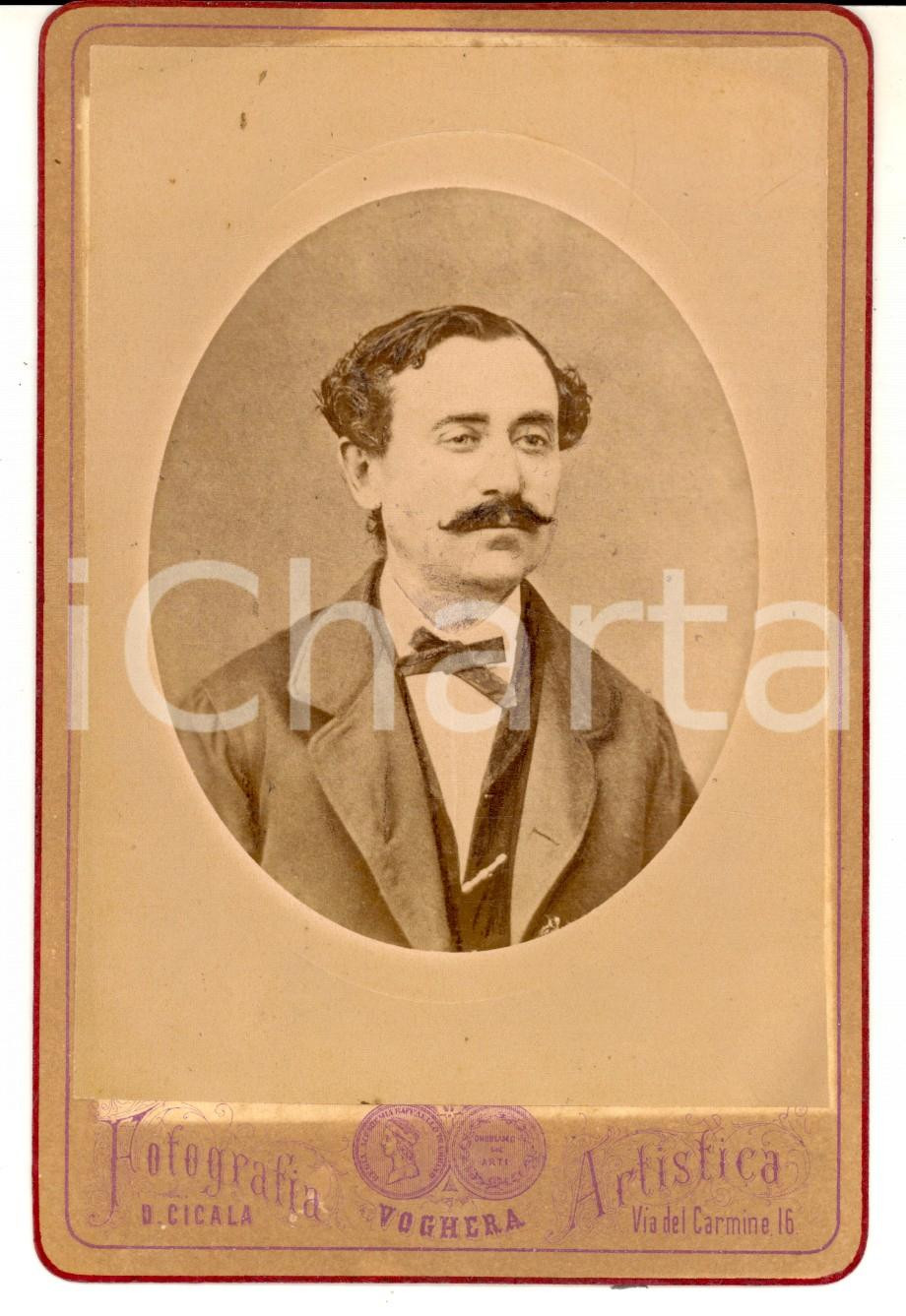 Fotografia d epoca originale 1870 ca VOGHERA Ritratto di un giovane uomo  Fotografia Davide CICALA 1