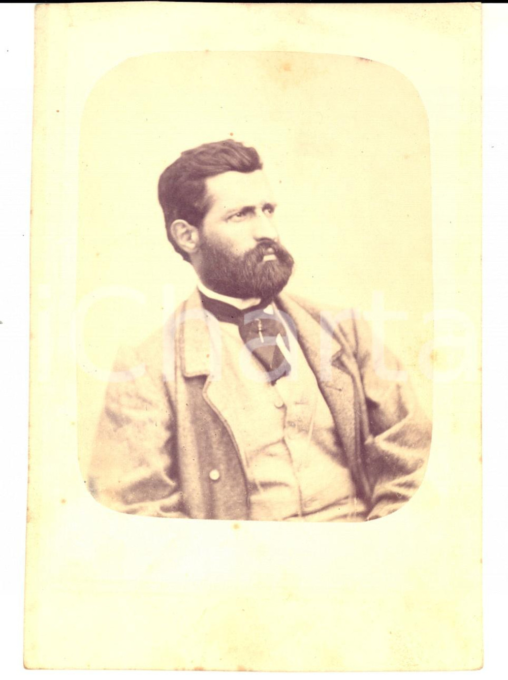 1870 ca VOGHERA Ritratto di un giovane uomo - Fotografia Luigi CARELLI