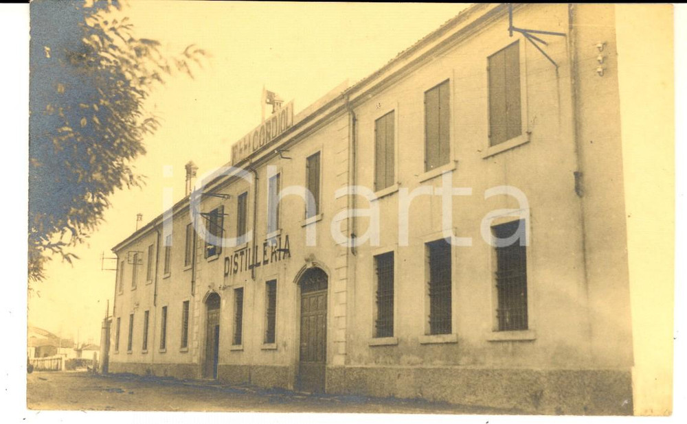 Fotografia d epoca originale 1910 ca AREA DI VERONA Veduta della distilleria F.LLI CORDIOLI Foto cartolina 1
