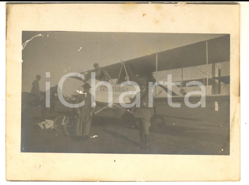 Fotografia d epoca originale 1915 ca WW1 EMILIA Ufficiali e cappellano con aereo XVI Squadriglia Foto 12x9 1