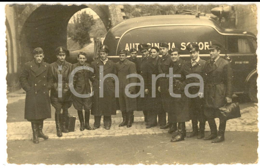Fotografia d epoca originale 1942 WW2 ROMA Gruppo di ufficiali con autocinema sonoro Foto cartolina RARA 1