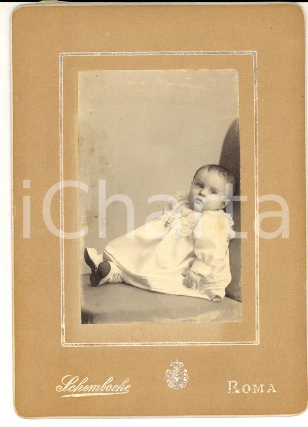 Fotografia d epoca originale 1890 ca ROMA Ritratto di bambina in abito bianco  Foto SCHEMBOCHE 10x16 cm 1