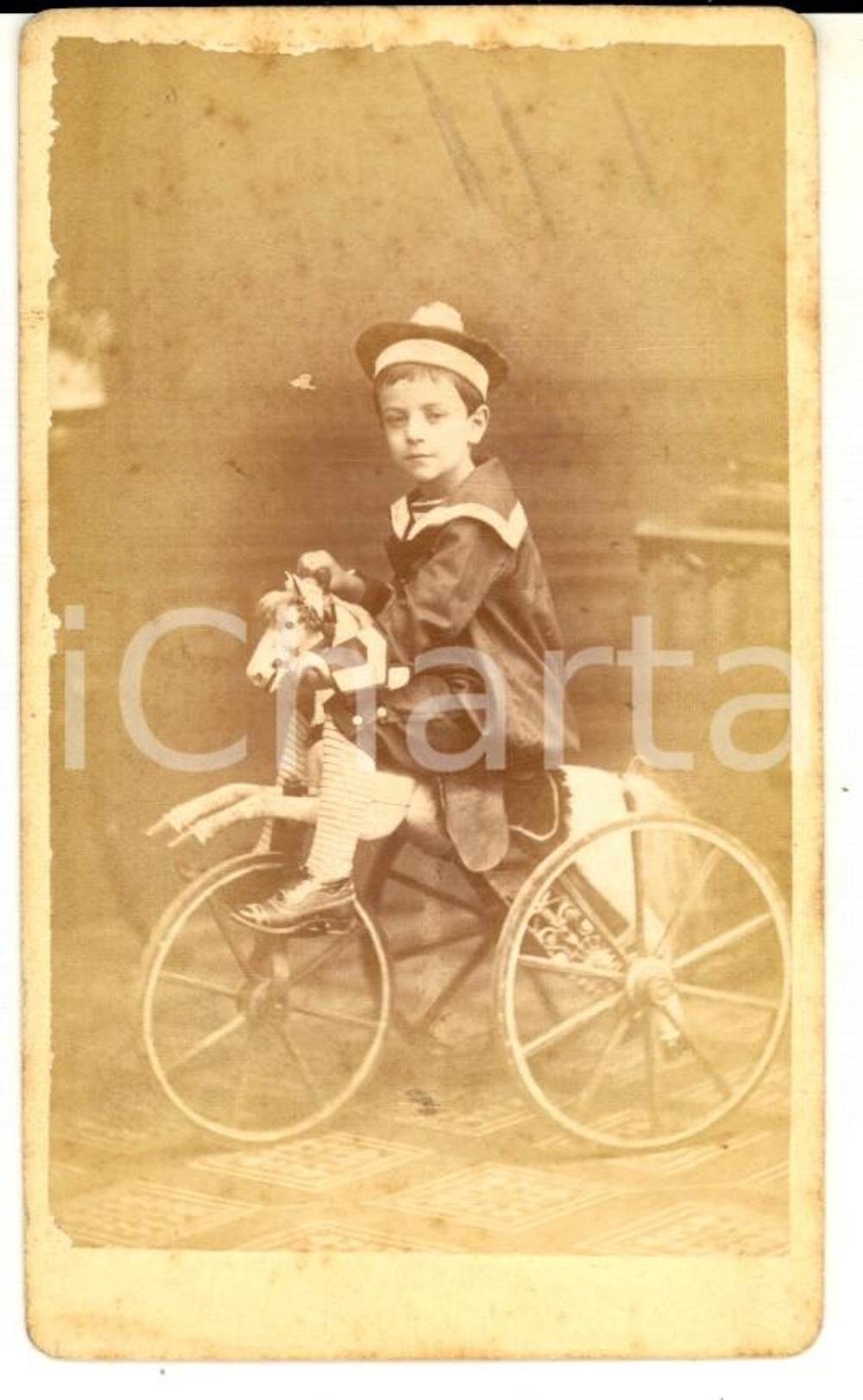 Fotografia d epoca originale 1870 ca VERCELLI Ritratto di bambino su triciclo  Foto Federico CASTELLANI CDV 1