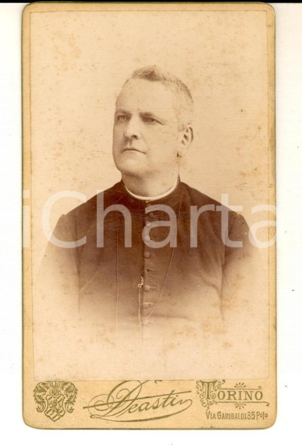 Fotografia d epoca originale 1880 ca TORINO Ritratto di un sacerdote Fotografia Carlo DEASTI CDV 1