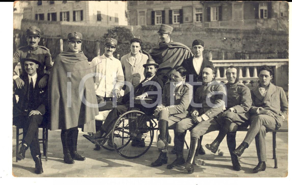 Fotografia d epoca originale 1917 WW1 GENOVA Ospedale di guerra  Alessandro MASSABO  tra i feriti  FOTO 1
