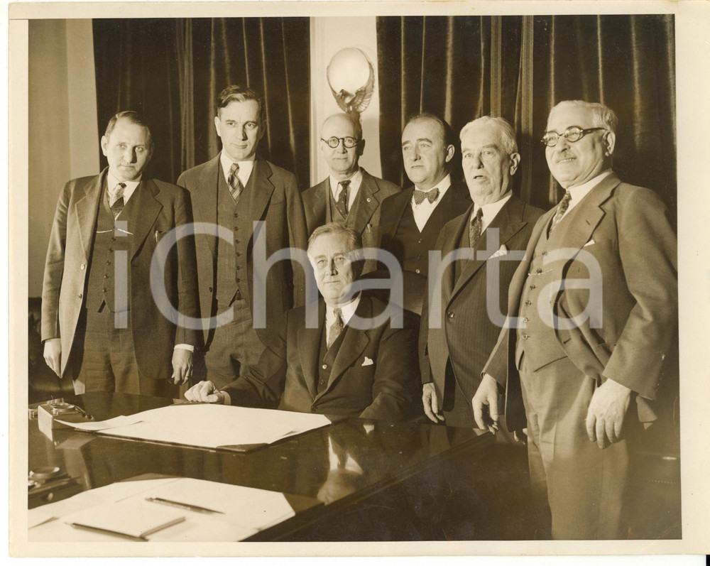 Fotografia d epoca originale 1933 WASHINGTON President Franklin D. ROOSEVELT with congressmen  Beer Bill 1