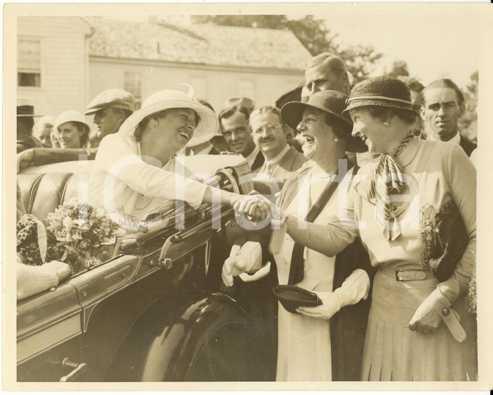 Fotografia d epoca originale 1935 ca CAMPOBELLO Eleanor ROOSEVELT greets Mildred HERRIDGE and Julia TILLEY 1
