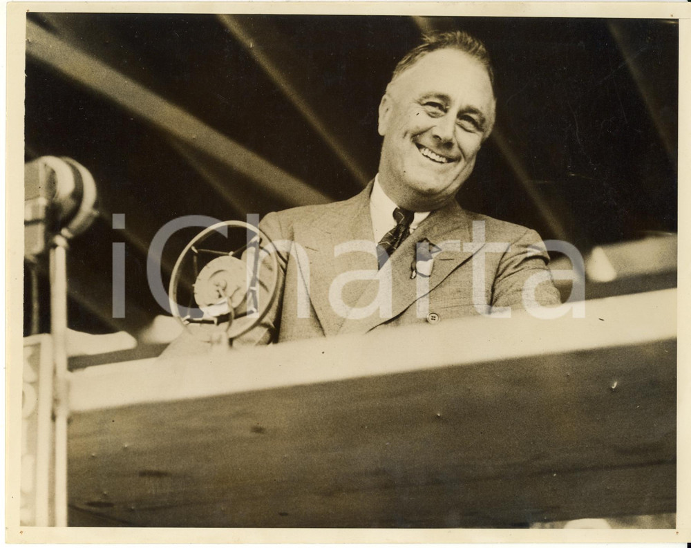 Fotografia d epoca originale 1934 BONNEVILLE DAM  Portrait of Franklin D. ROOSEVELT during the speech Photo 1