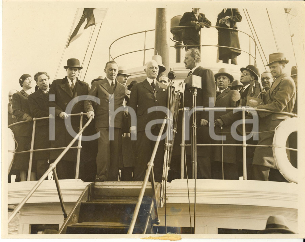 Fotografia d epoca originale 1933 NEW YORK Guido JUNG arriving for conference with Franklin ROOSEVELT 1