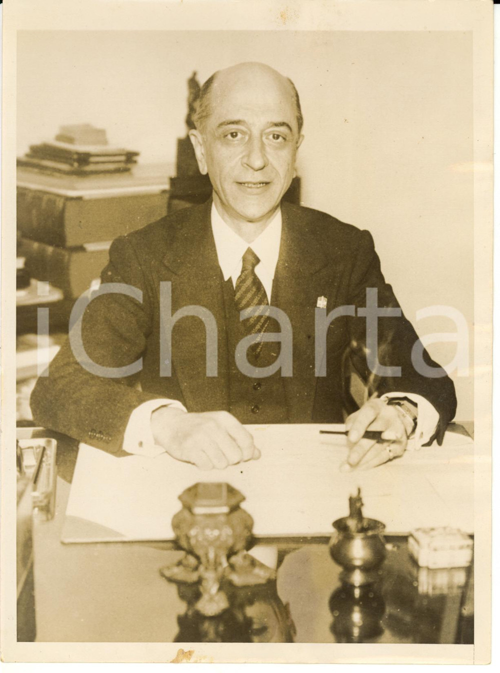 Fotografia d epoca originale 1930 ca TOKYO Portrait of italian ambassador Giacinto AURITI after a conference 1