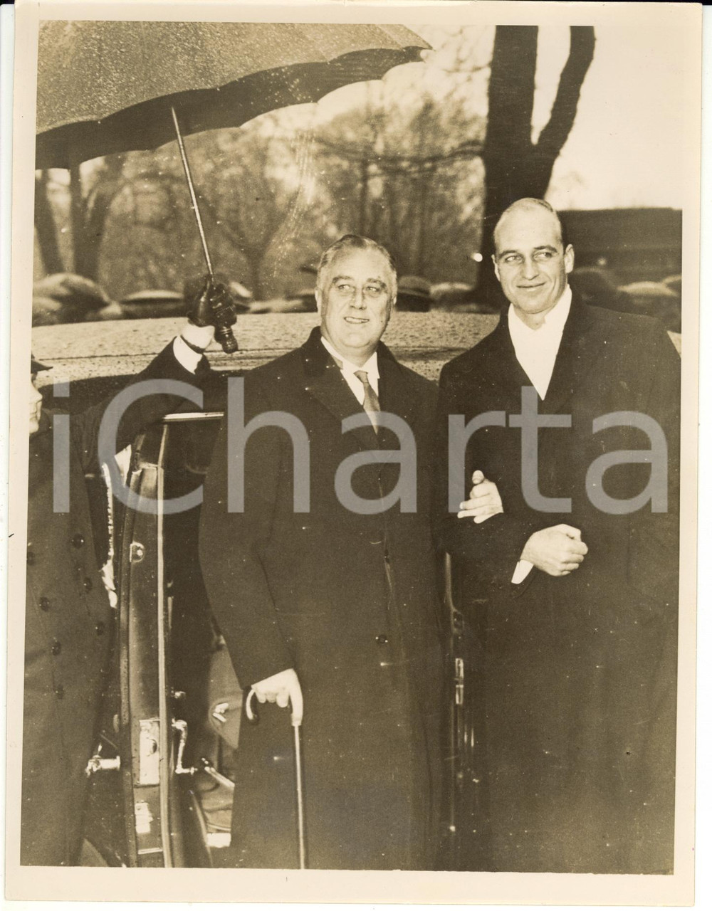 Fotografia d epoca originale 1937 WASHINGTON Franklin D. ROOSEVELT and his son James arriving at the church 1