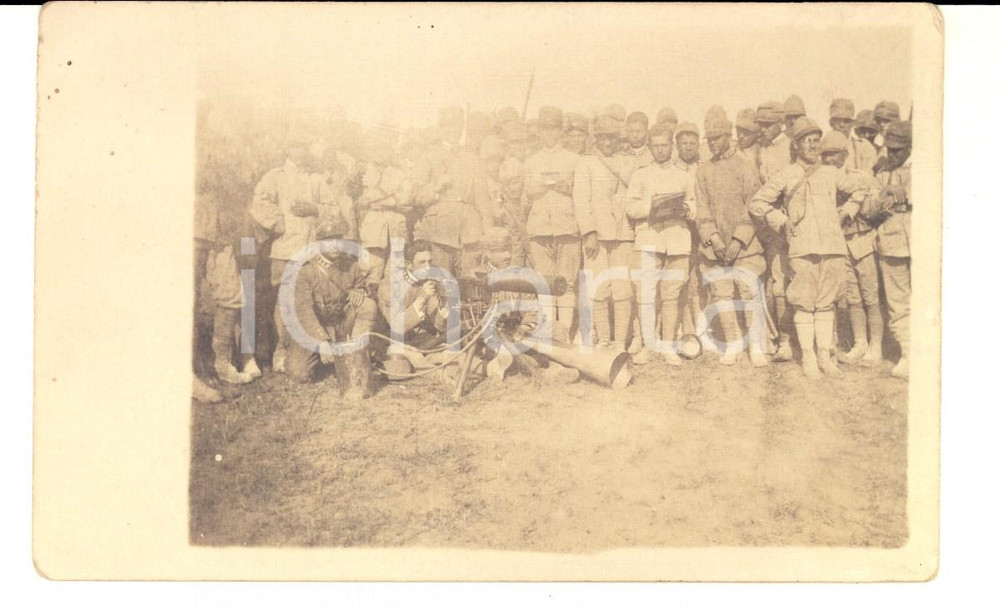Fotografia d epoca originale 1910 ca REGIO ESERCITO Esercitazione con soldati in osservazione Foto cartolina 1