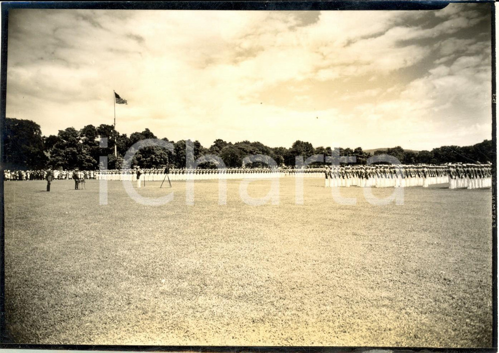 Fotografia d epoca originale 1940 ca WEST POINT USMA Cadets in ThreeSided Square for Publishing of Orders 1