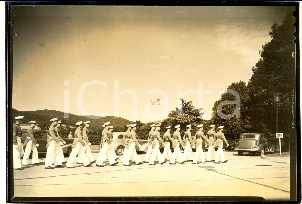 Fotografia d epoca originale 1940 ca WEST POINT USMA Cadets marching to Graduation Exercises  Photo 1
