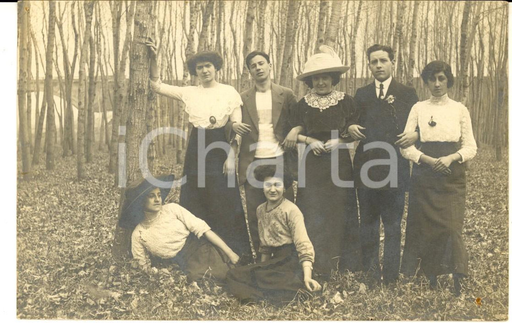 Fotografia d epoca originale 1913 PAVIA Un gruppo di giovani in villeggiatura  Foto cartolina VINTAGE 1