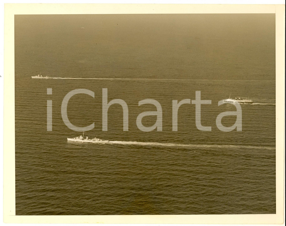 Fotografia d epoca originale 1939 NEW YORK The S.S. IROQUOIS with two destroyers of her convoy Photo 24x18 1
