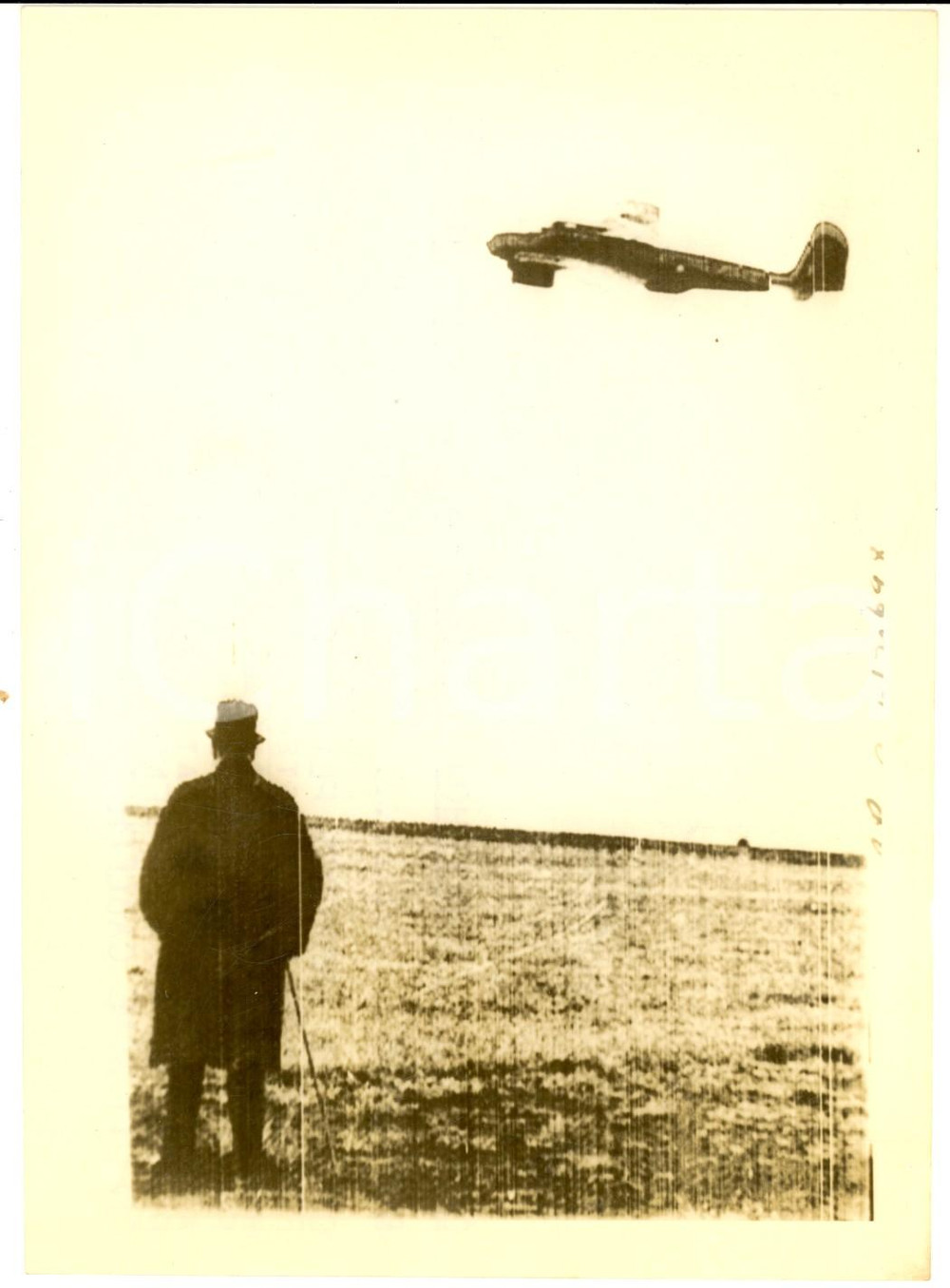 Fotografia d epoca originale 1941 WW2 ENGLAND Winston CHURCHILL inspecting US flying fortress Cablephoto 1