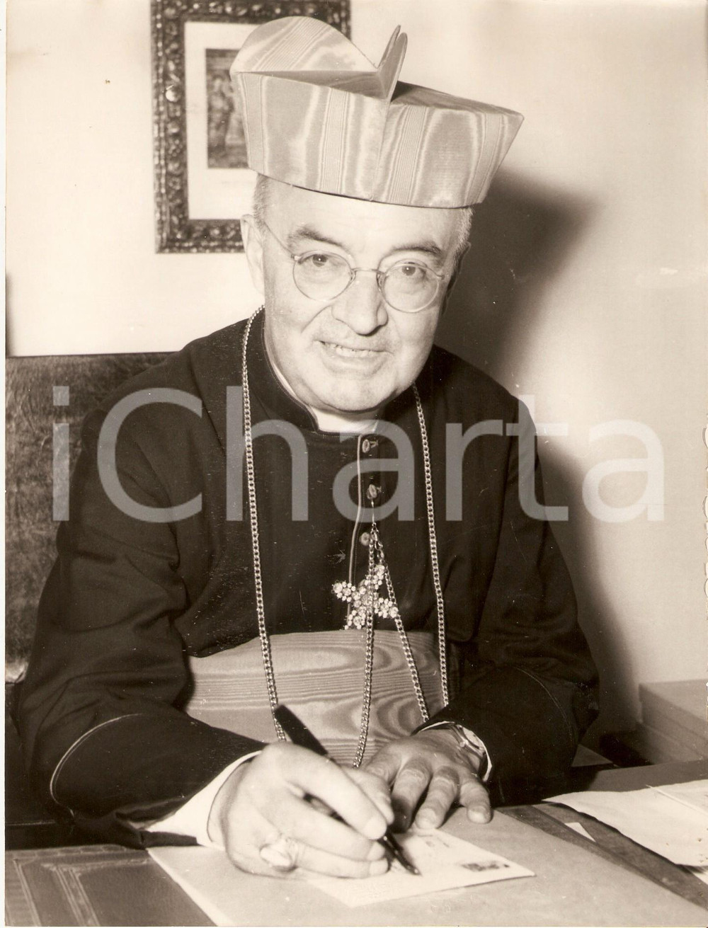 Fotografia d epoca originale 1950 ca VATICANO Cardinale Francesco BORGONGINI DUCA firma una lettera Foto 1