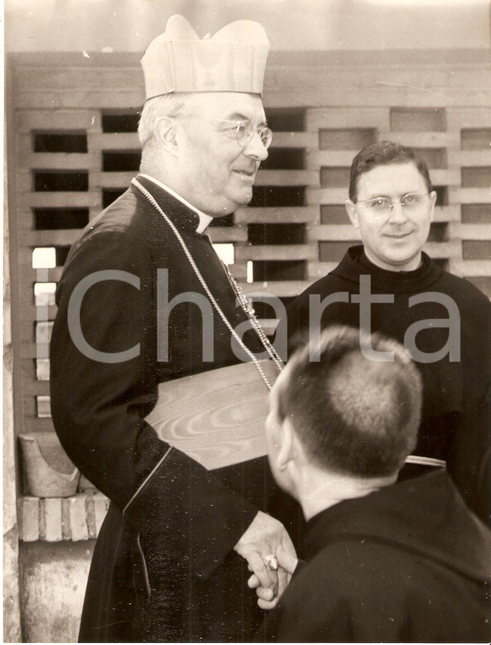 Fotografia d epoca originale 1950 ca VATICANO Cardinale Francesco BORGONGINI DUCA visita un convento Foto 1
