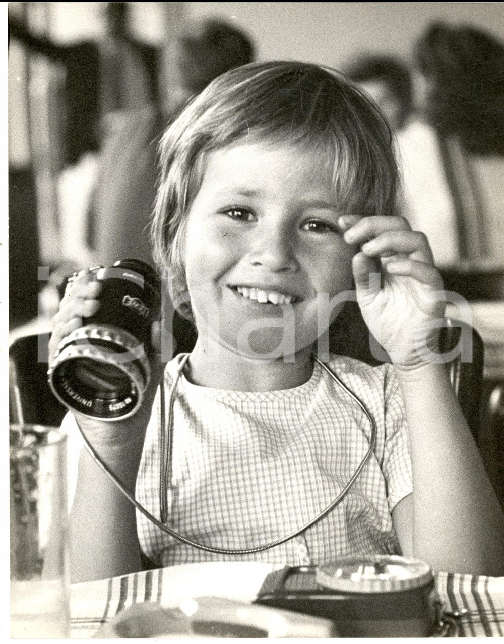 Fotografia d epoca originale 1965 ca FRANCE Ritratto del piccolo NicolasJacques Charrier  Foto 20x25 cm 1