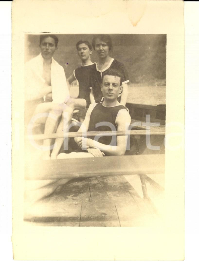 Fotografia d epoca originale 1920 PARAGGI GE Un gruppo di giovani in barca Foto VINTAGE 10x13 cm 1