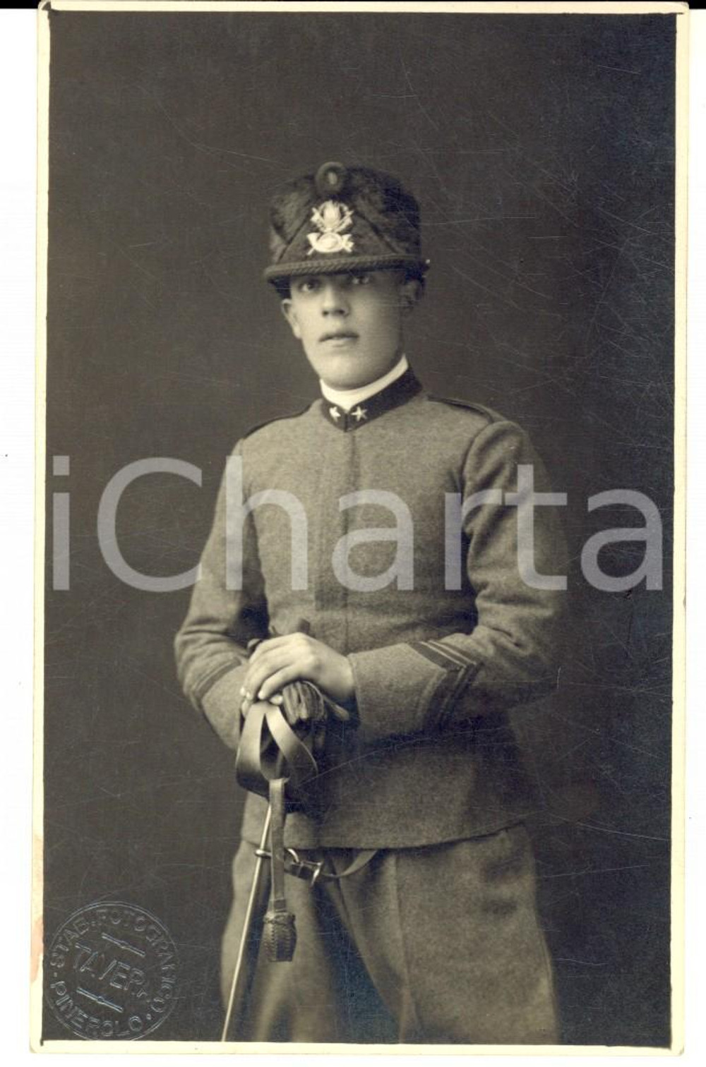 Fotografia d epoca originale 1920 ca PINEROLO Ufficiale Reggimento CAVALLEGGERI GUIDE  Foto TAVERA 1
