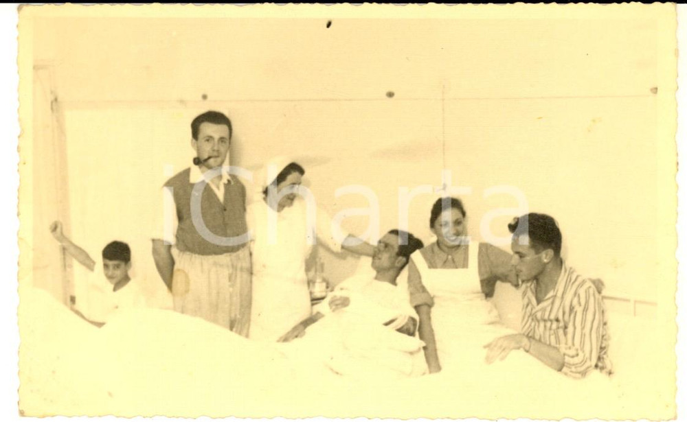 Fotografia d epoca originale 1943 WW2 FIRENZE  Istituto Ortopedico Toscano  Infermiere tra i pazienti Foto 1