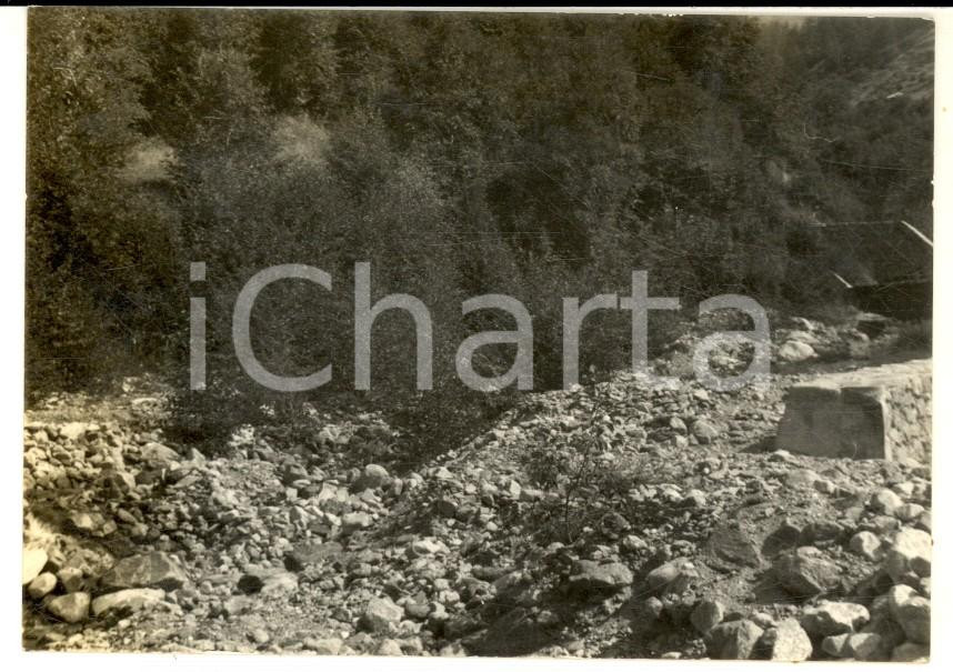 Fotografia d epoca originale 1960 ca s. l. GEBBO / VARZO VB Veduta con il rio PARIS Foto 10x8 cm 1
